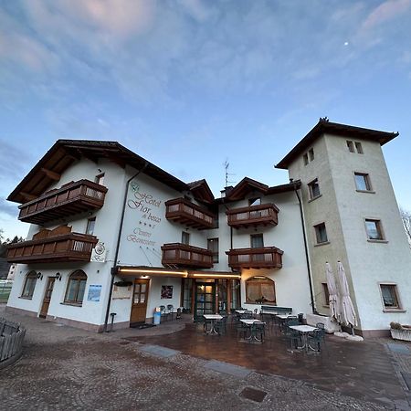 Hotel Fior Di Bosco Giovo Eksteriør billede